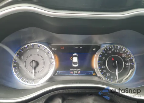 2015 Chrysler 200 C из США, поврежденный, VIN 1C3CCCCB7FN544336